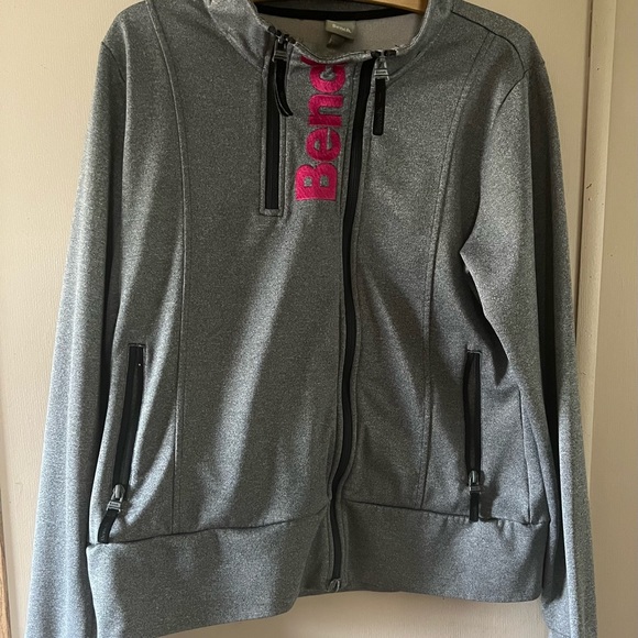 Ladies extra large bench hoodie - Picture 2 of 3